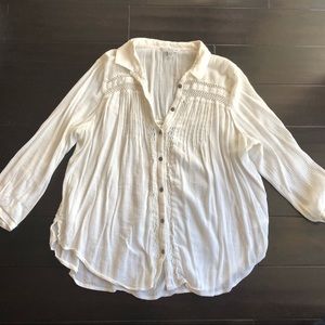 American Eagle Peasant Button Down Top
